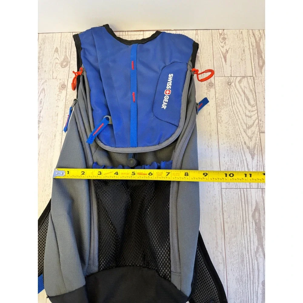 Swiss Gear‎ Hydration Pack Backpack Blue Gray Lightweight Hiking Camping